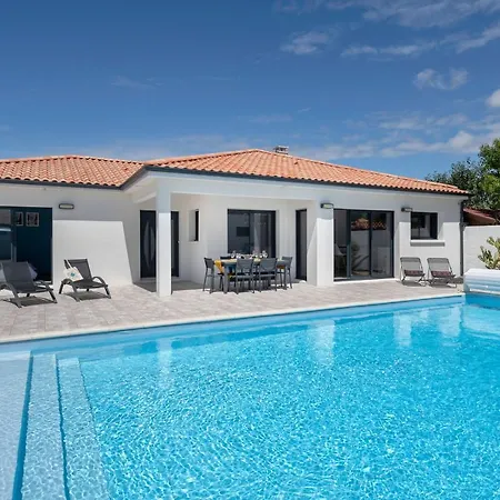 Tatil Evi Maison Moderne Avec Piscine Pour 6