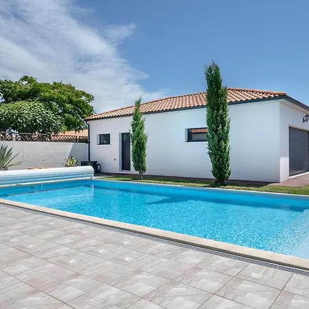 Maison Moderne Avec Piscine Pour 6