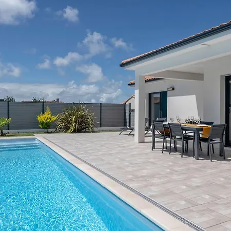 Maison Moderne Avec Piscine Pour 6 Feriehus La Plaine-sur-Mer