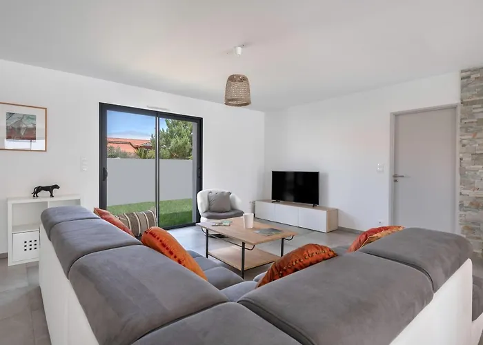 Maison Moderne Avec Piscine Pour 6