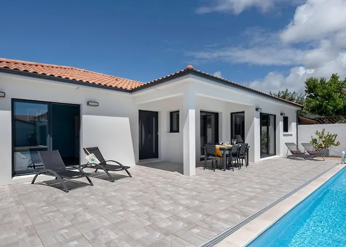 Prázdninový dům Maison Moderne Avec Piscine Pour 6 La Plaine-sur-Mer